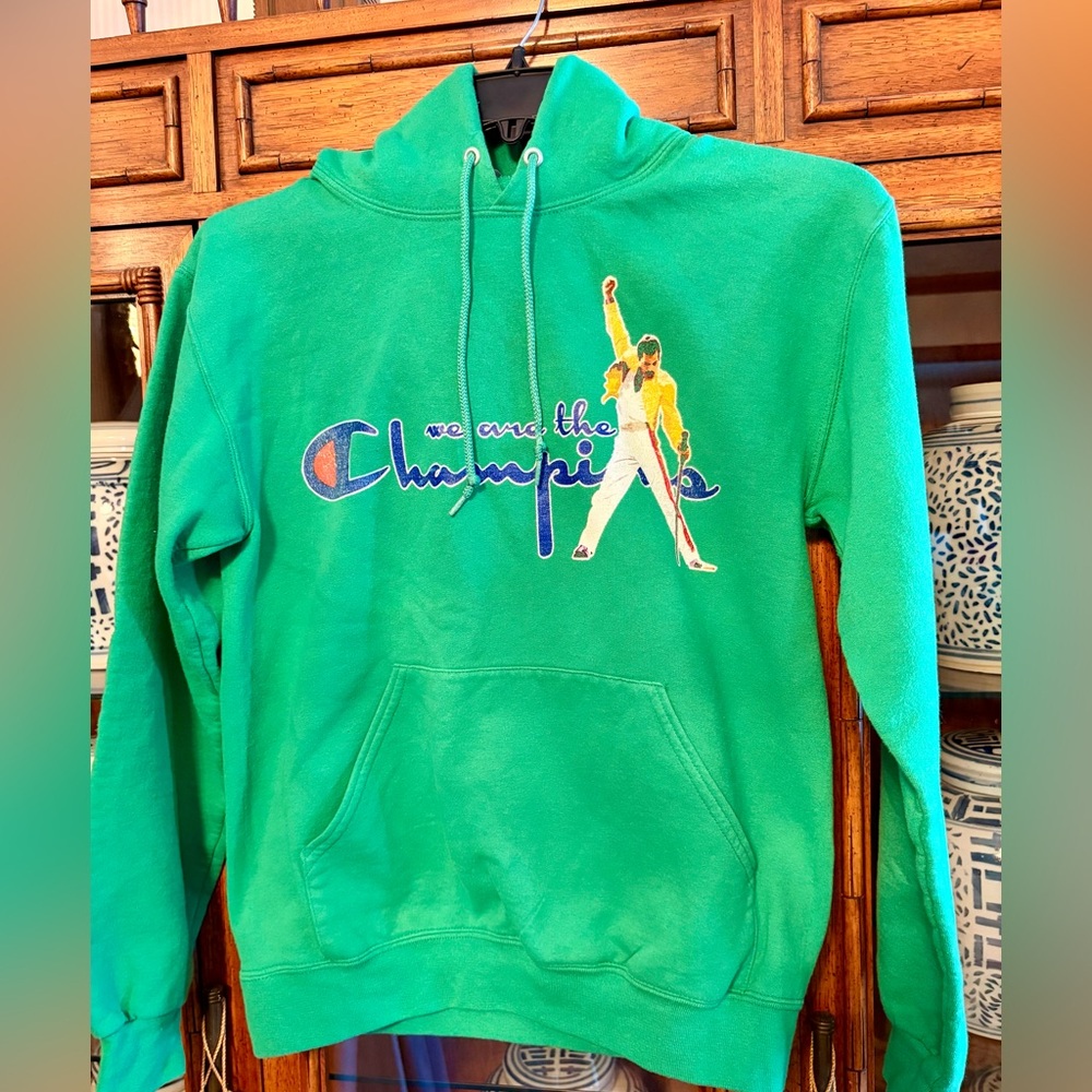 “We are the Champions” graphic hoodie
